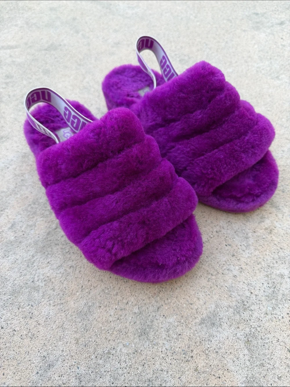 UGG Fluff Yeah Fushia Berrylicious Shearling Slide Slipper Women's Size 6